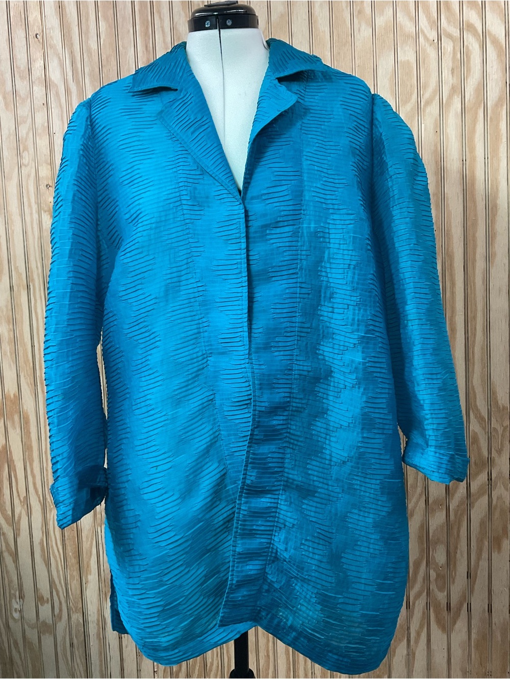 Chico’s Turquoise Textured Lightweight Jacket